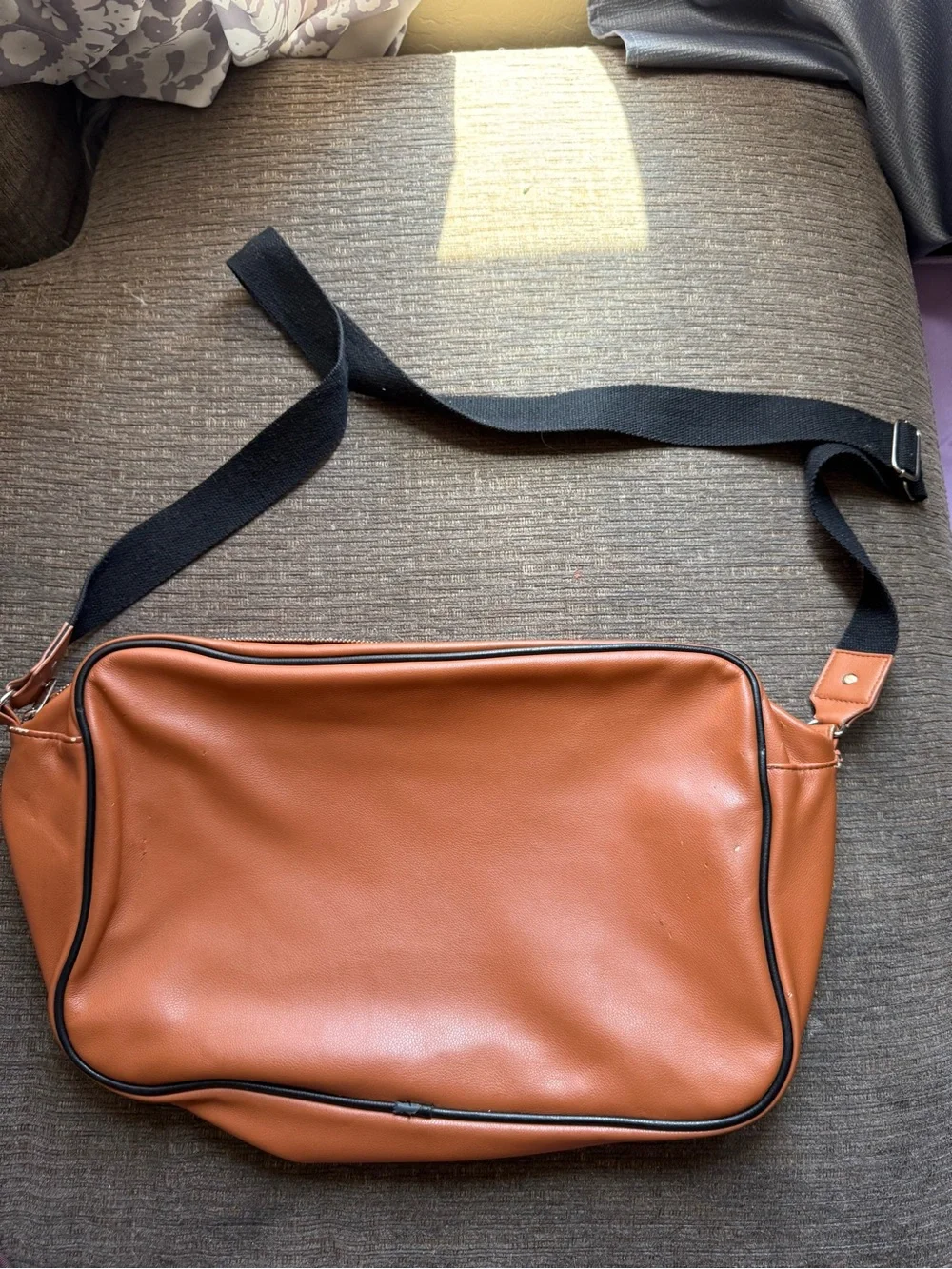 Tan Leather Crossbody Bag - Classic Everyday Carry